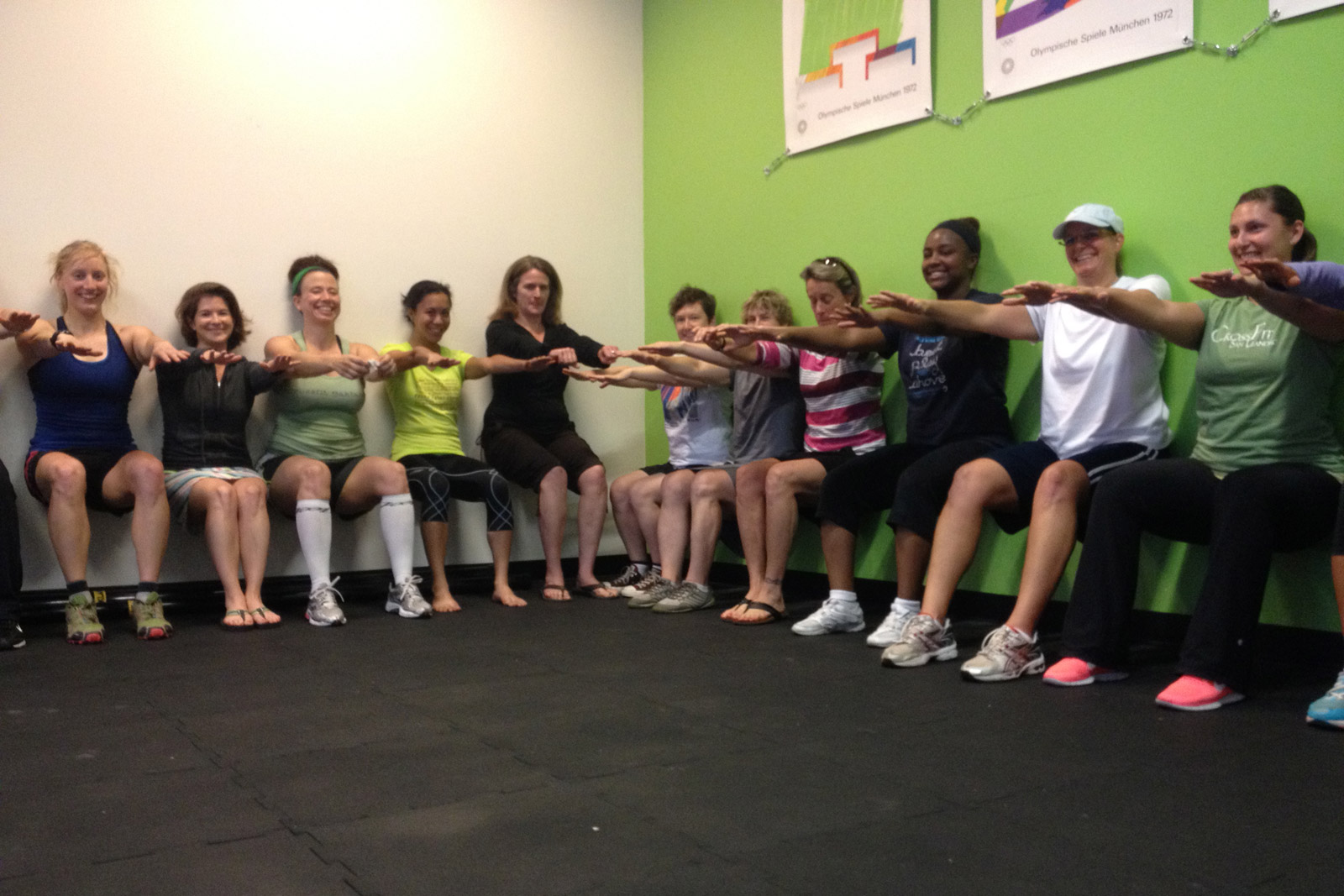T9ers do a wall sit!